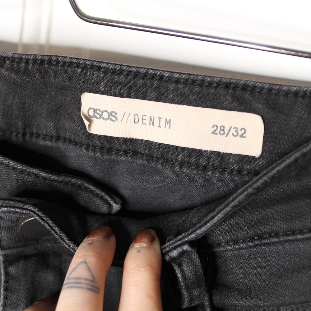 ASOS Low Rise Skinny Jeans In Capri 28 / 32 - Picture 2 of 4